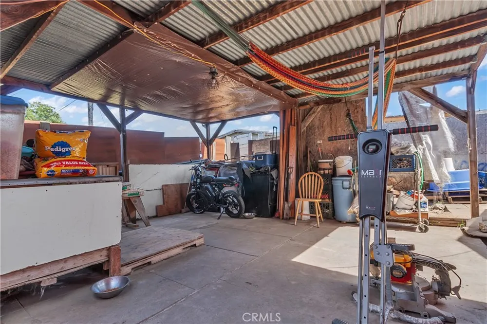 908 W 57th St Los Angeles, CA 90037