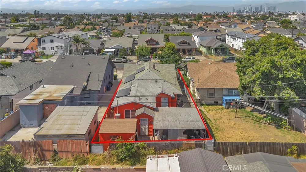 908 W 57th St Los Angeles, CA 90037