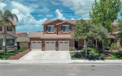 41005 Crimson Pillar Lane