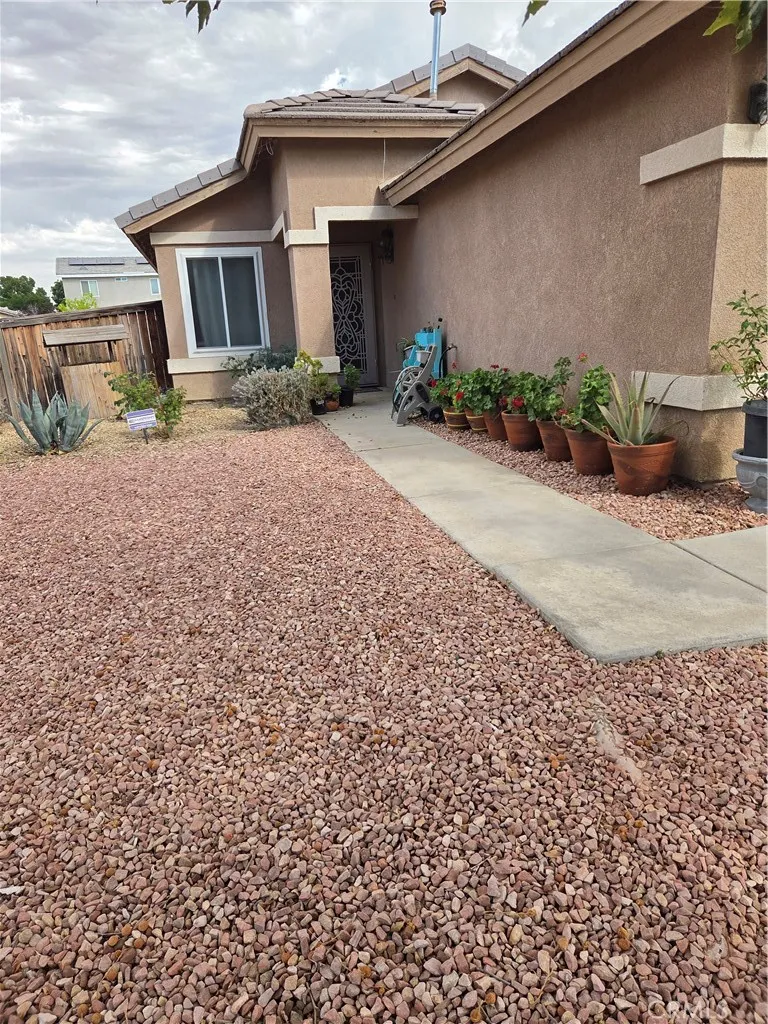 15053 Brown Victorville, CA 92394