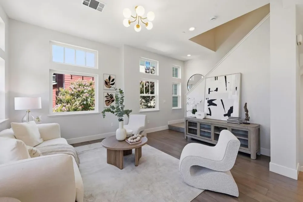 1911 Stella Street Mountain View, CA 94043