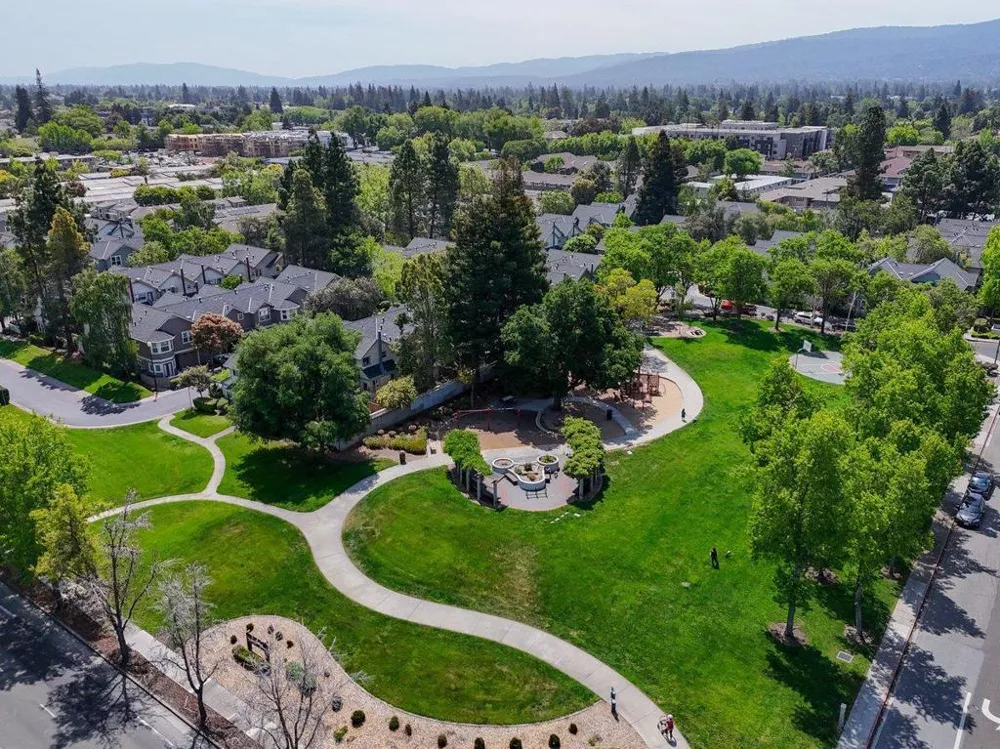 1911 Stella Street Mountain View, CA 94043