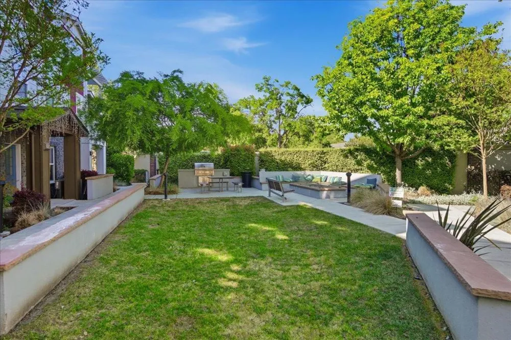 1911 Stella Street Mountain View, CA 94043