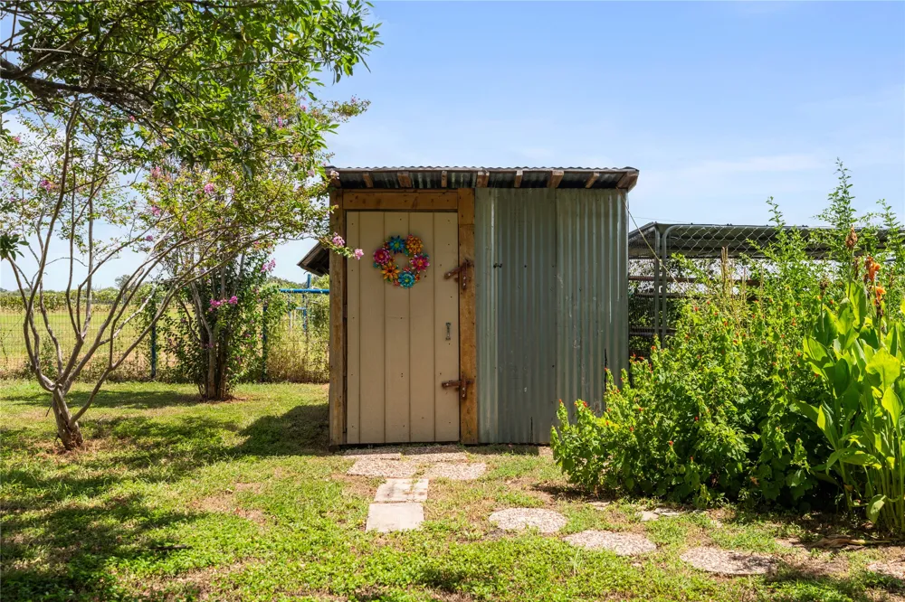 4911 Youngsford Road Marion, TX 78124