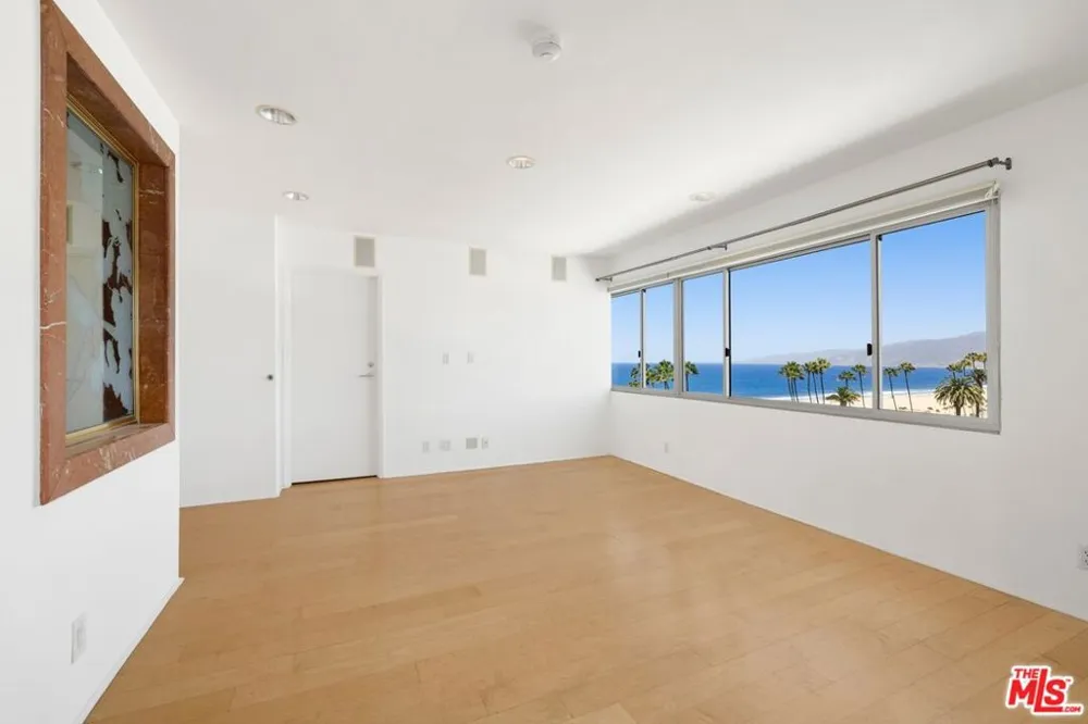101 California Avenue #802 Santa Monica, CA 90403