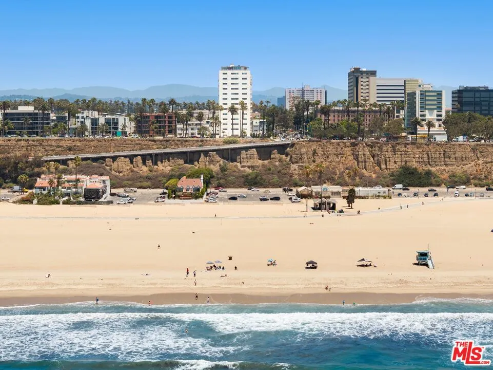 101 California Avenue #802 Santa Monica, CA 90403