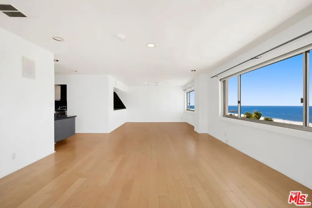 101 California Avenue #802 Santa Monica, CA 90403