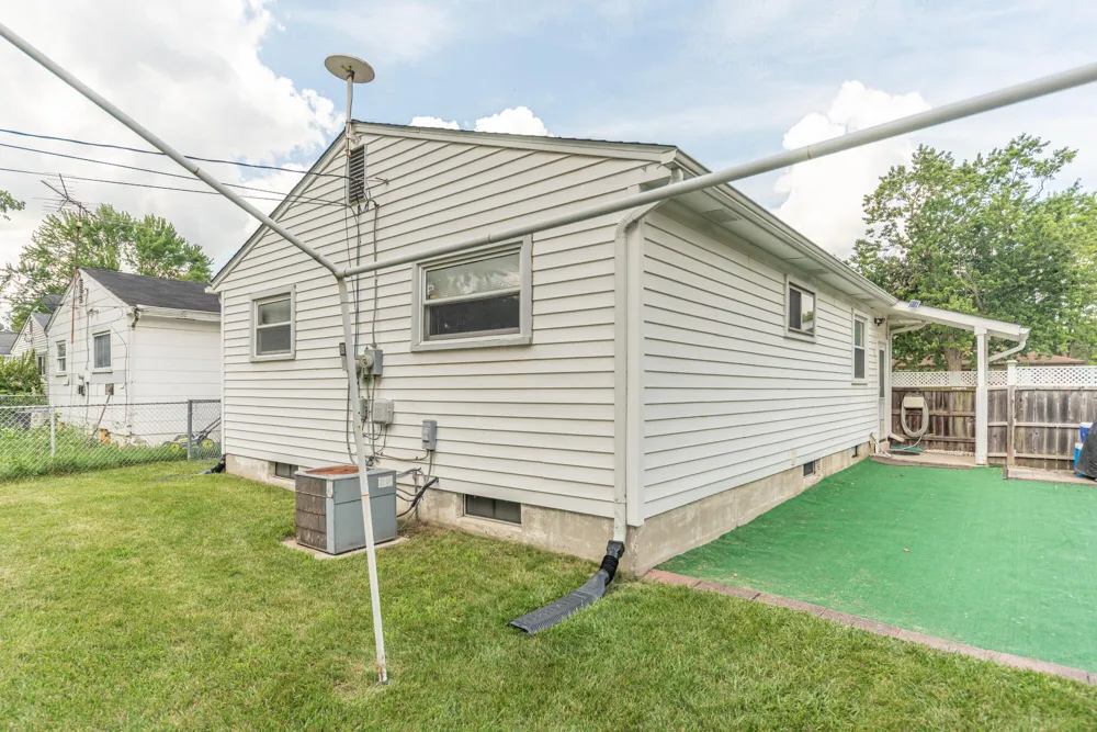 1705 Smith Avenue Ypsilanti, MI 48198