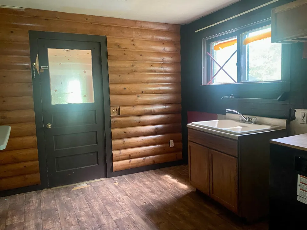 416 E Maple Street Riverside Township, MI 49657