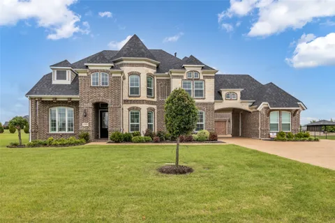 6309 Holbrook Circle