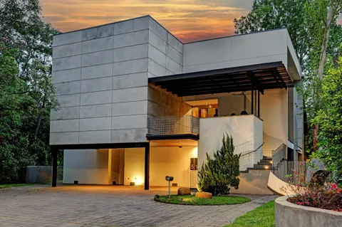 5111 Bayou Timber Lane