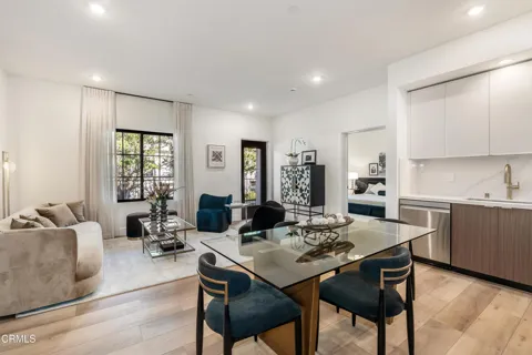139 S Oak Knoll Avenue #301