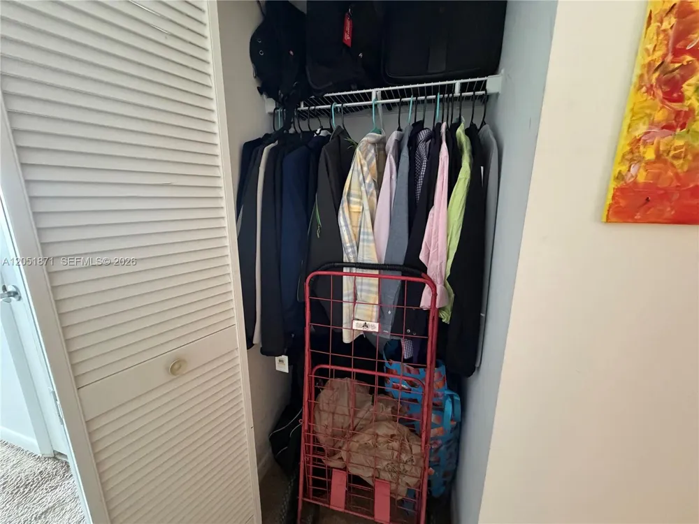 253 NE 2nd St #3907 Miami, FL 33132