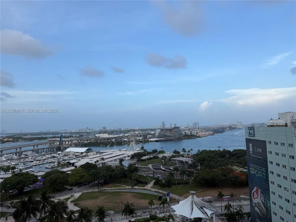 253 NE 2nd St #3907 Miami, FL 33132