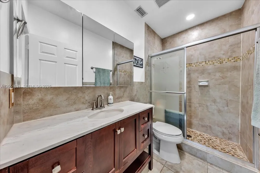 16138 Emerald Cove Rd Weston, FL 33331