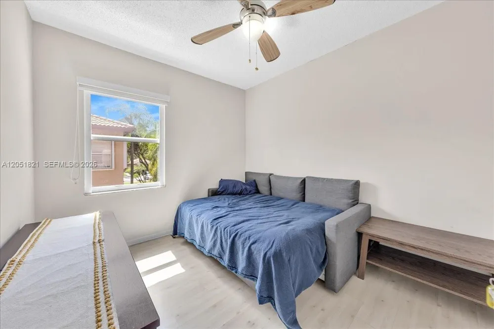 16138 Emerald Cove Rd Weston, FL 33331