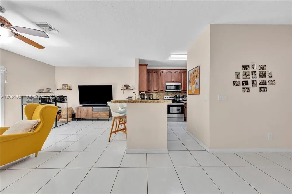 16138 Emerald Cove Rd Weston, FL 33331