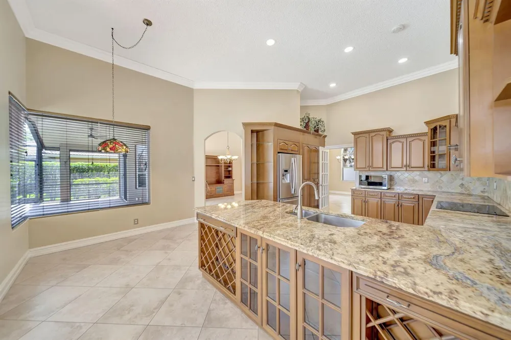 6420 NW 41st Street Coral Springs, FL 33067