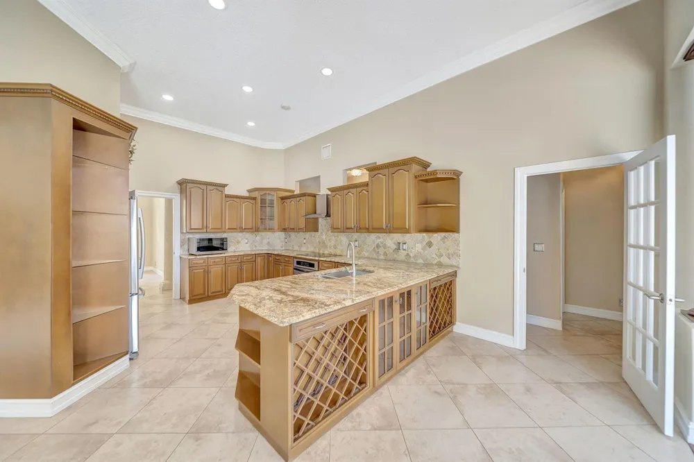 6420 NW 41st Street Coral Springs, FL 33067