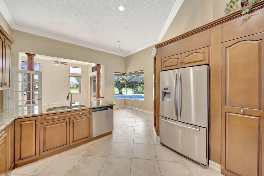 6420 NW 41st Street Coral Springs, FL 33067