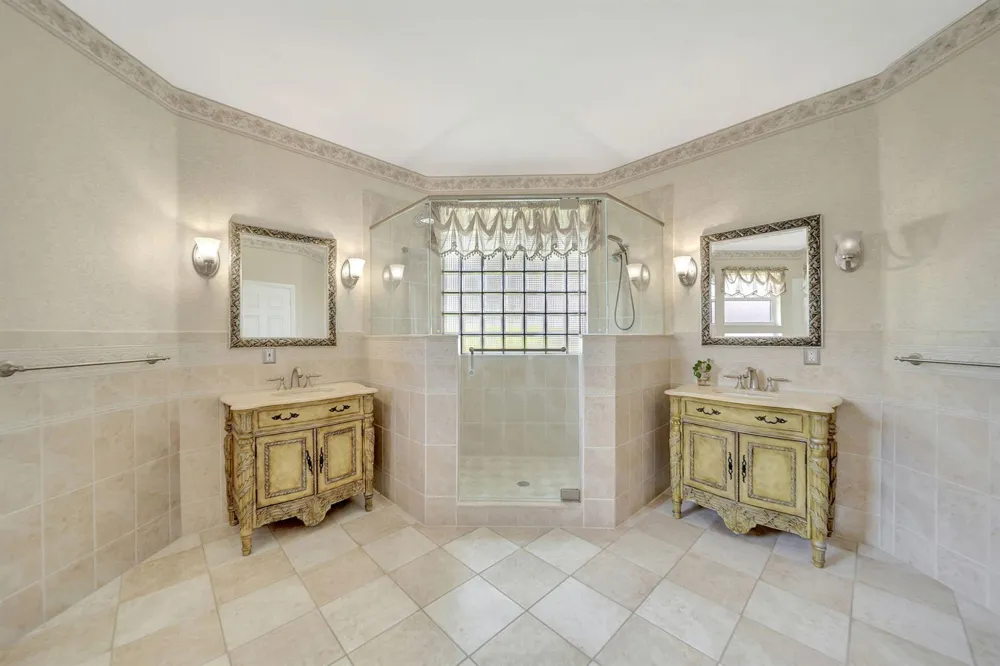 6420 NW 41st Street Coral Springs, FL 33067