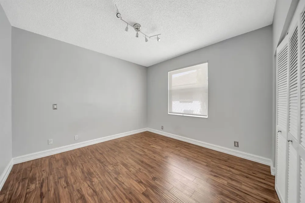6420 NW 41st Street Coral Springs, FL 33067