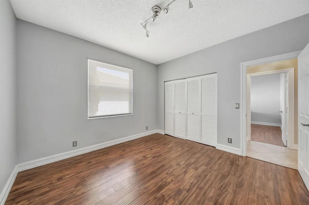 6420 NW 41st Street Coral Springs, FL 33067