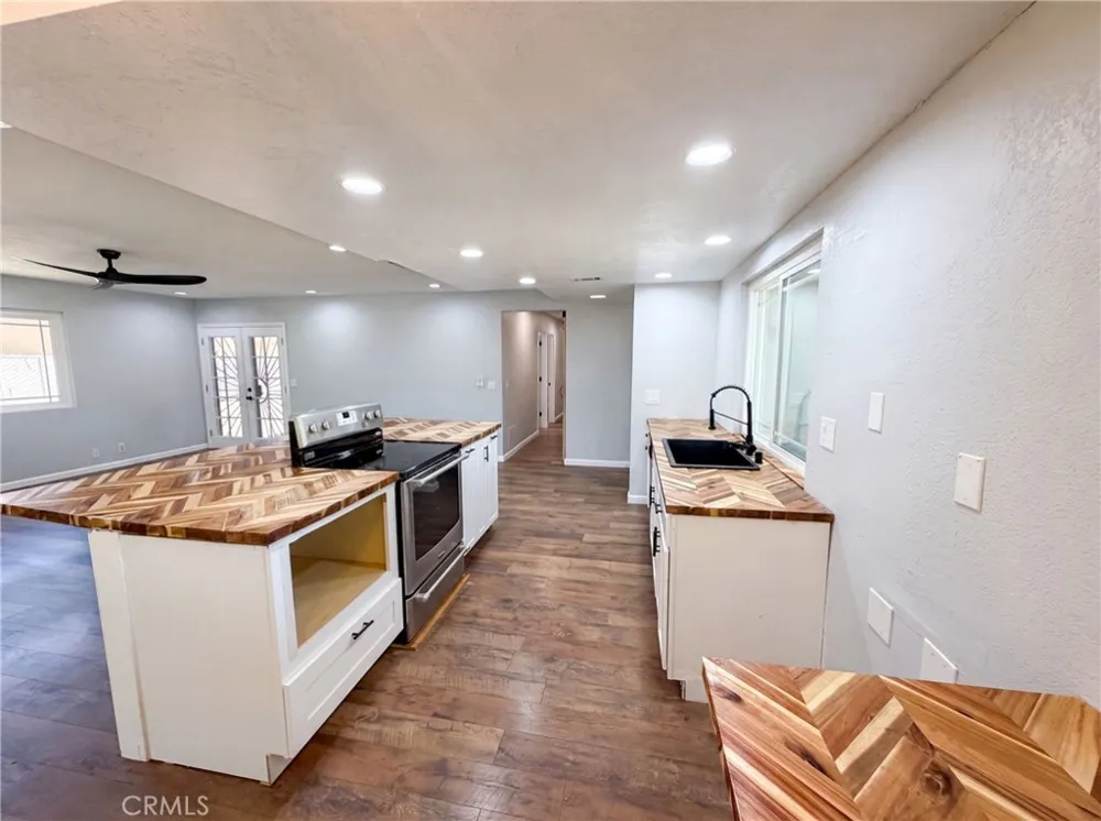 14729 Hartford Lane Helendale, CA 92342