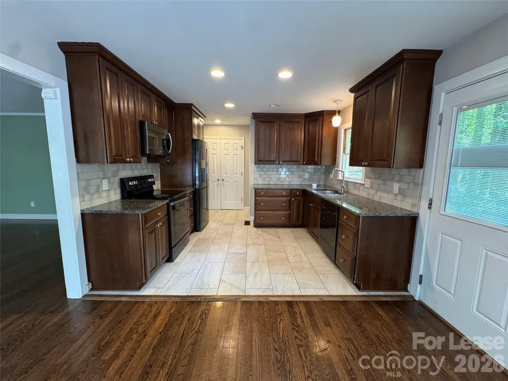 219 Lark Field Drive Waxhaw, NC 28173
