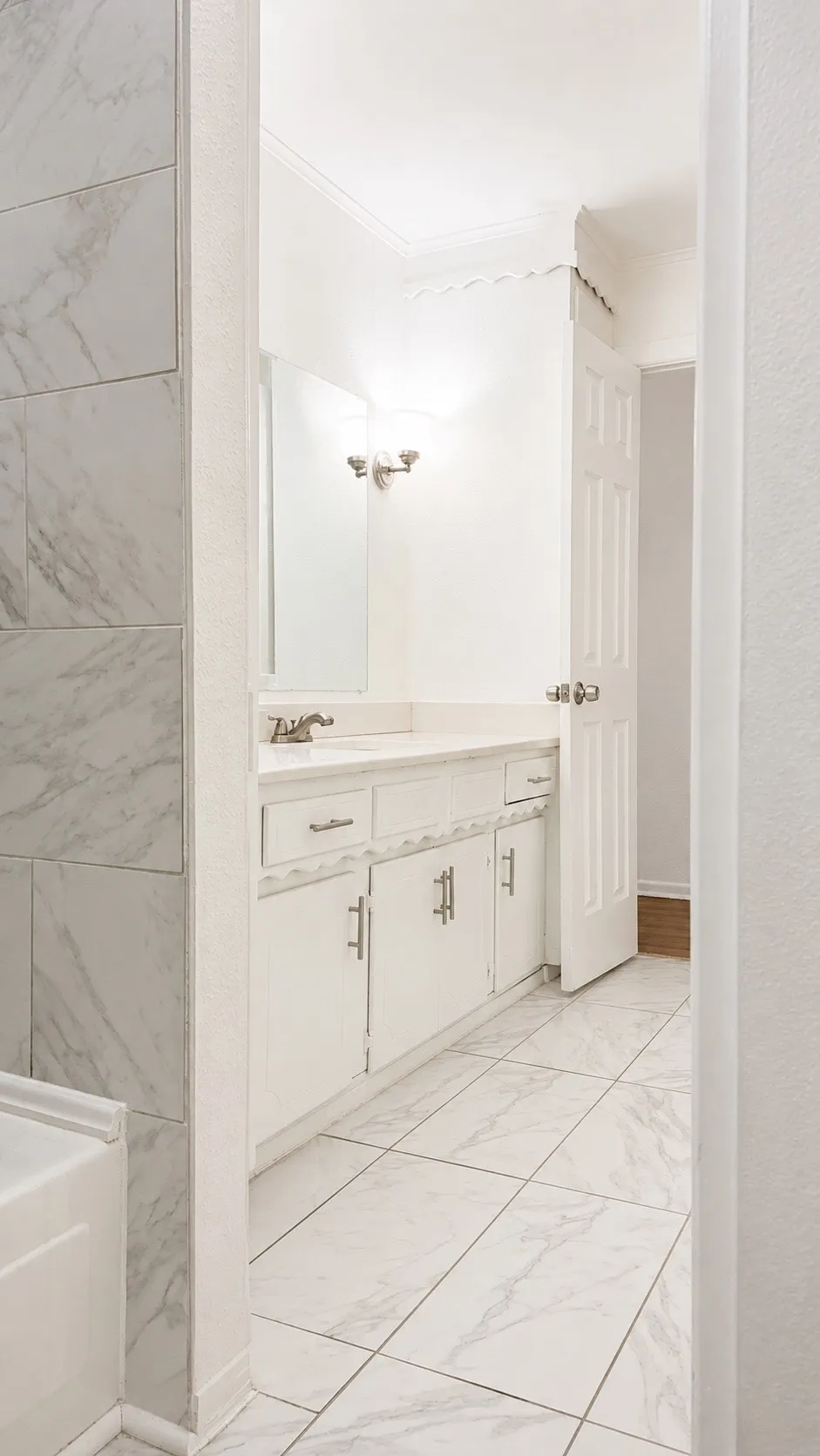 200 S Mimosa Street Paradise, TX 76073