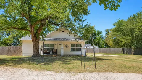 200 S Mimosa Street