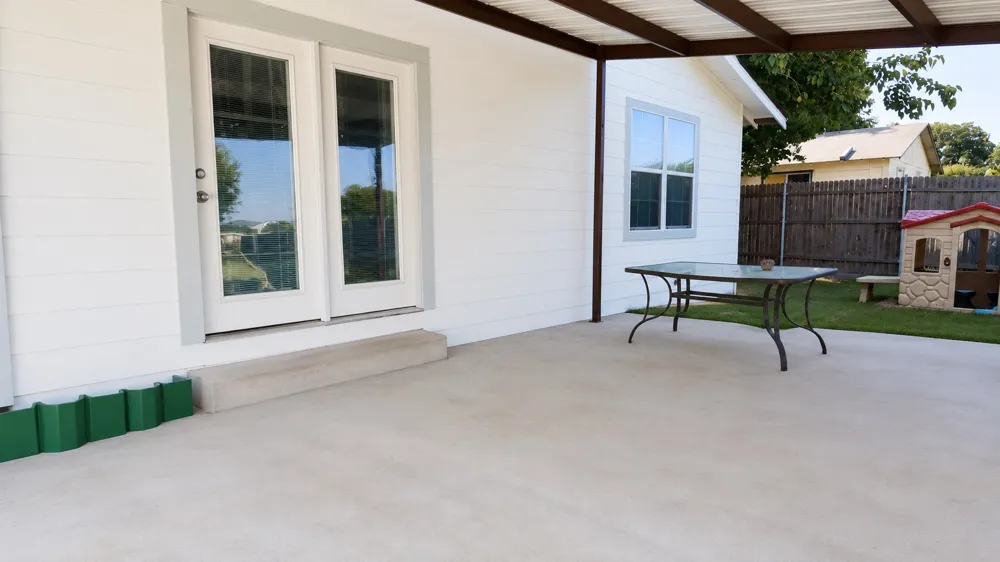 200 S Mimosa Street Paradise, TX 76073