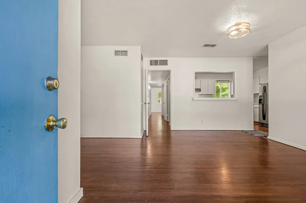 4509 Donnelly Avenue Fort Worth, TX 76107