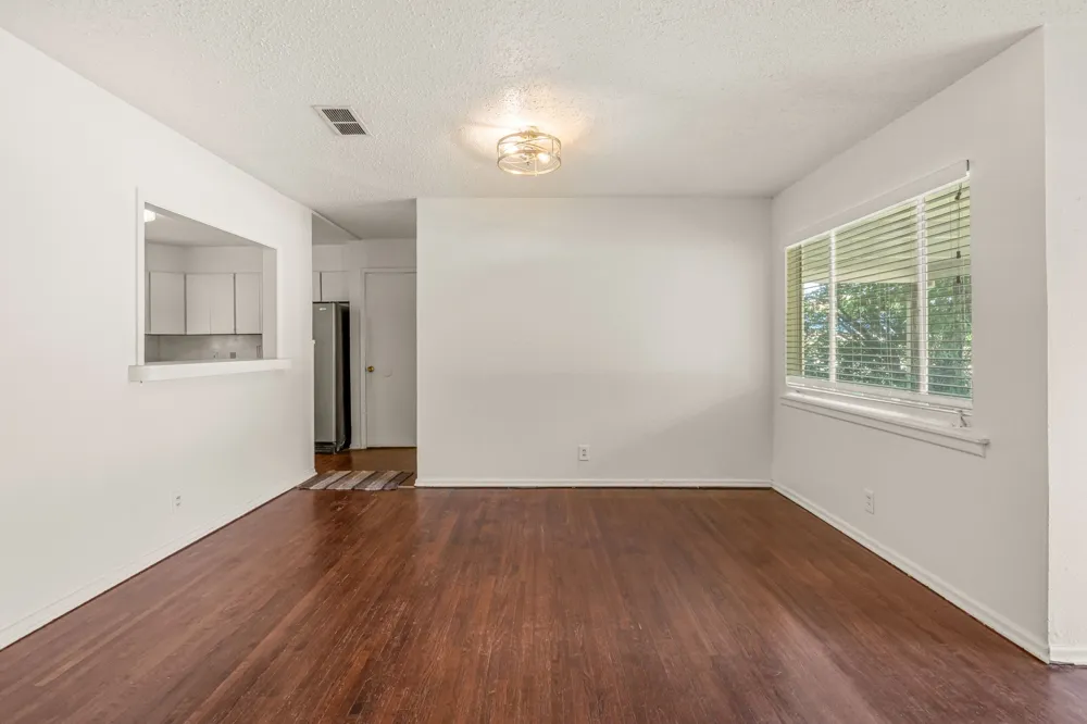 4509 Donnelly Avenue Fort Worth, TX 76107