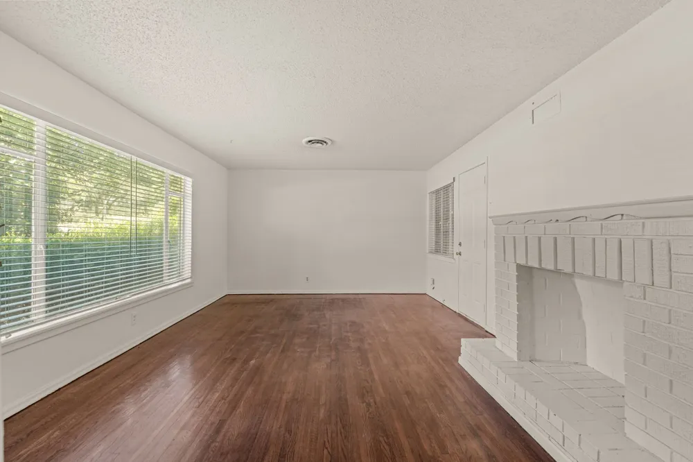 4509 Donnelly Avenue Fort Worth, TX 76107