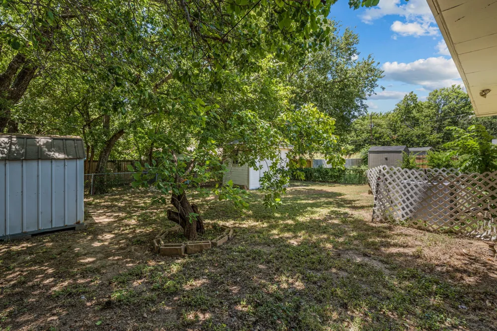 4509 Donnelly Avenue Fort Worth, TX 76107