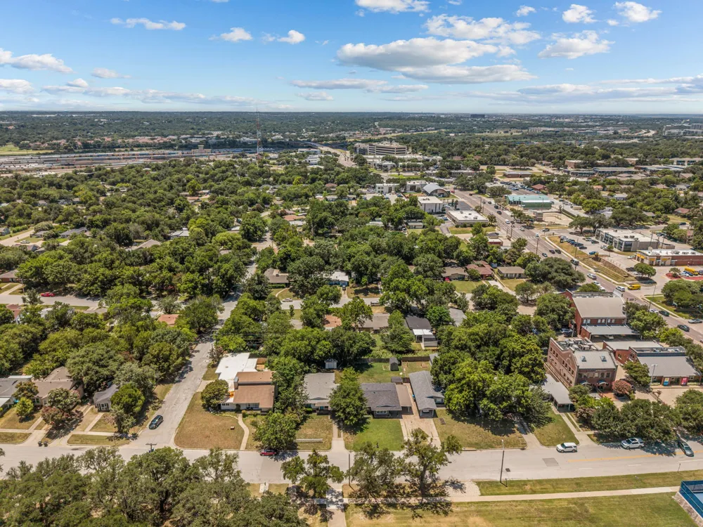 4509 Donnelly Avenue Fort Worth, TX 76107