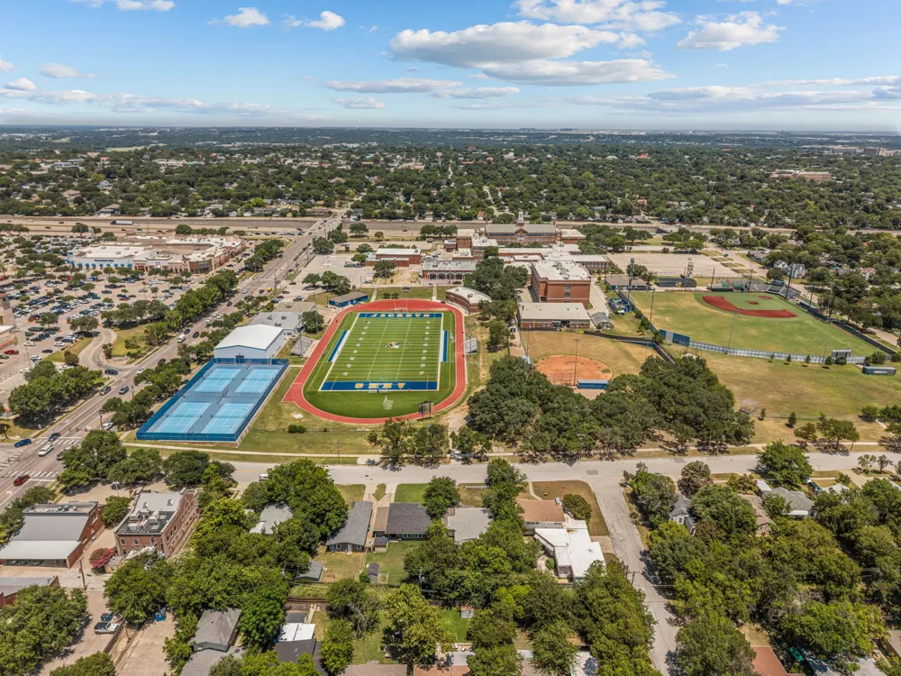 4509 Donnelly Avenue Fort Worth, TX 76107
