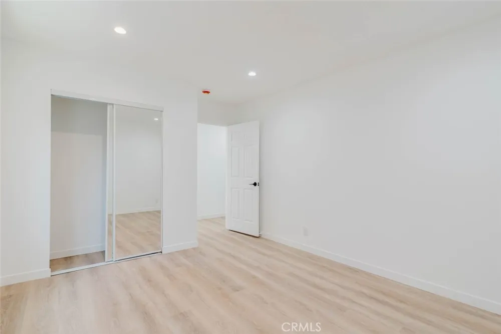13138 Corcoran San Fernando, CA 91340