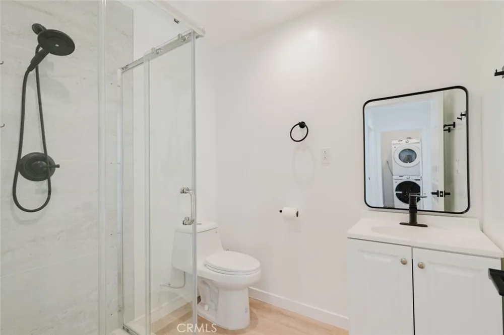 13138 Corcoran San Fernando, CA 91340