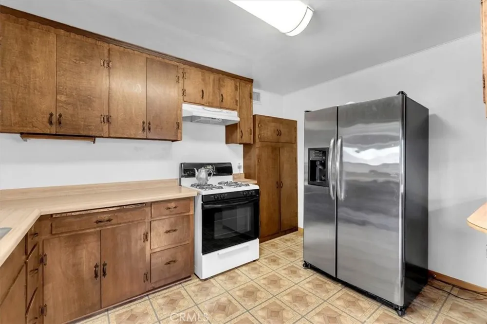 803 Colusa Corning, CA 96021