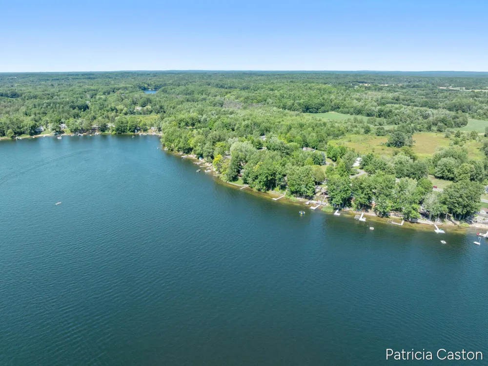 5295 S Eden Lake Road Eden Township, MI 49405