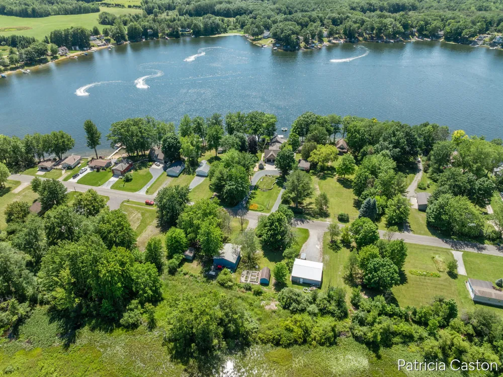 5295 S Eden Lake Road Eden Township, MI 49405