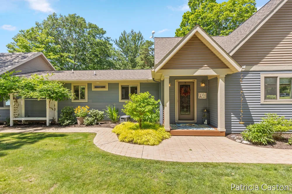 5295 S Eden Lake Road Eden Township, MI 49405