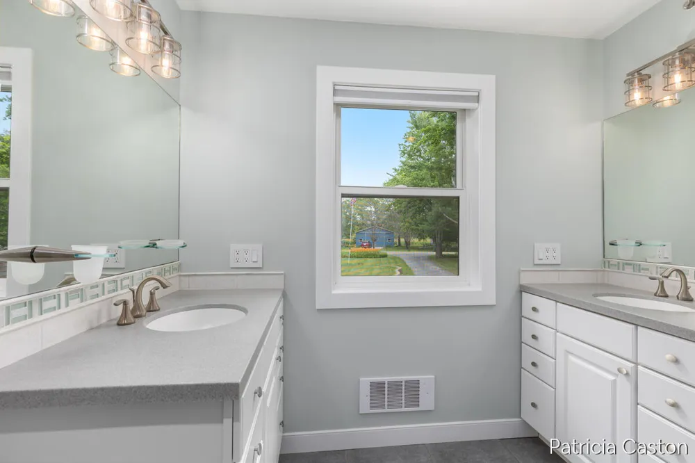 5295 S Eden Lake Road Eden Township, MI 49405