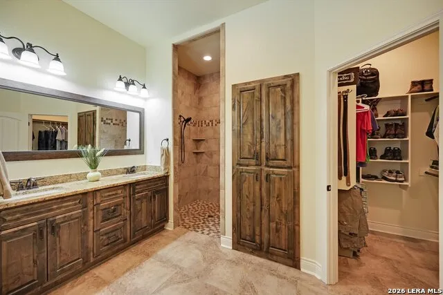 281 Kellog Fischer, TX 78623