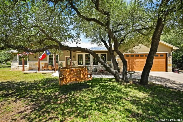 281 Kellog Fischer, TX 78623