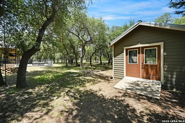 281 Kellog Fischer, TX 78623