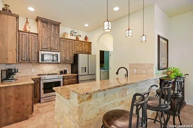 281 Kellog Fischer, TX 78623