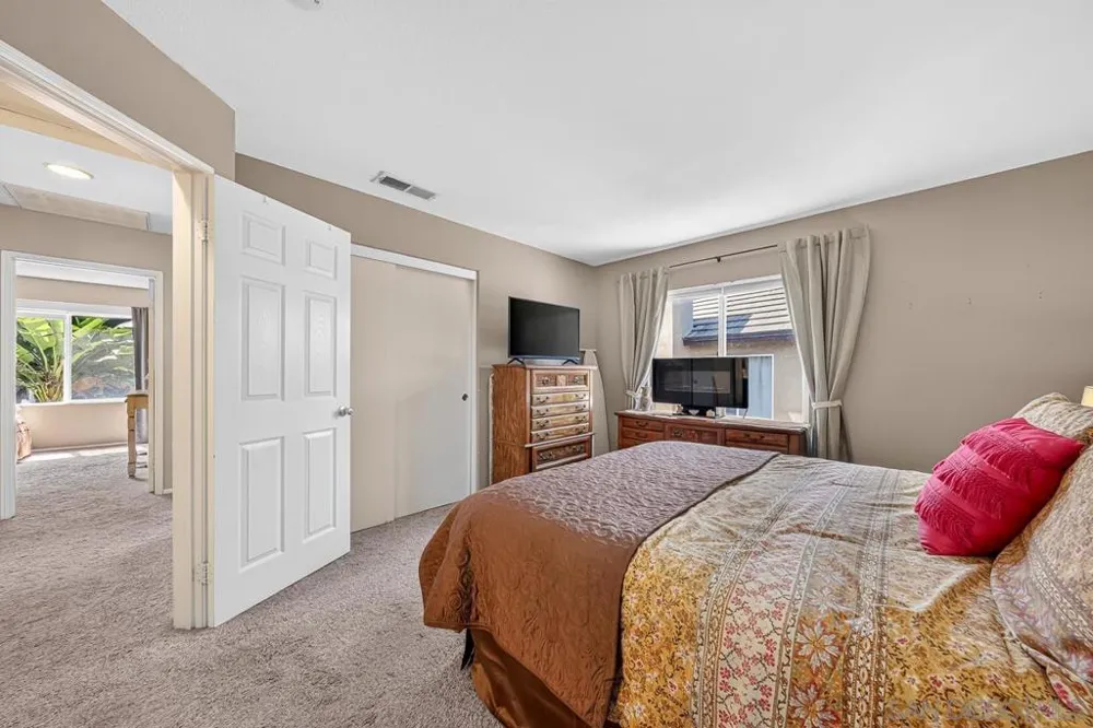 1860 Dr Chula Vista, CA 91913